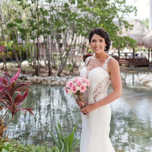 Bridal portrait at Playa del Carmen Riviera Maya