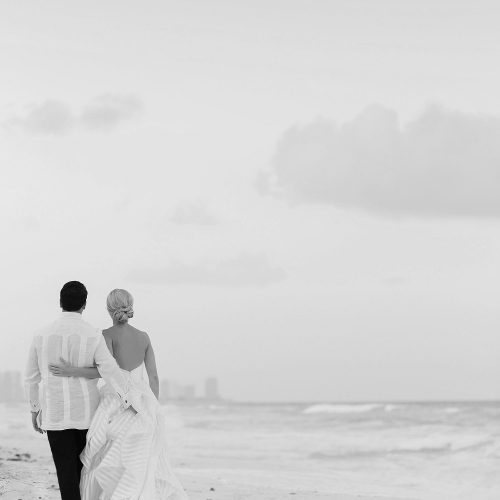 Black and White wedding photography at Hard Rock Cancun