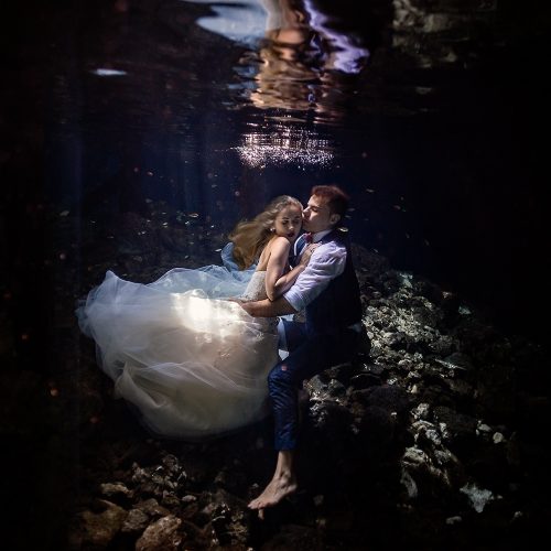 Bride and Groom in underwater cenote TTD